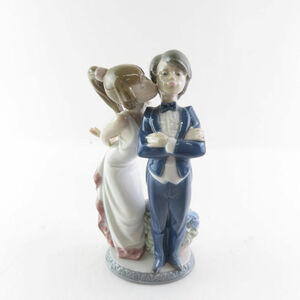 美品 LLADRO リヤドロ 5555「すてきよ！」 フィギュリン 置物 陶器人形 女の子 男の子 SY9400S