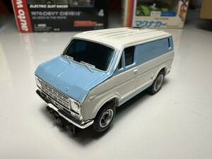 AURORA AFX MAGNA-TRACTION 4-GEAR ☆Ford Street Van（light Blue/White）☆HOスロットカー