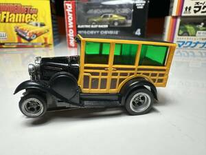AURORA AFX MAGNA-TRACTION 4-GEAR ☆'29 Model A Woodie （ボディはデッドストック美品です。）☆HOスロットカー
