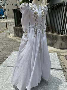 ⑮u975◆KIMIE MURAKAMI◆ウエディングドレス ホワイト/白 リボン ビジュー KM853 11T サイズ 袖付き ブライダル 舞台衣装 ゴージャス