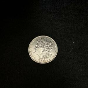 アメリカ　モルガン1ドル銀貨 1886年　26.7グラム　ミントなし ④