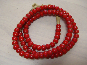  Indian Native American n white Hearts beads ( red )9mm sphere one ream length approximately 55cm