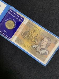 オーストラリア1ドル紙幣＋1ドルコイン　美品　　エリザベス女王　コインセット ケース入り