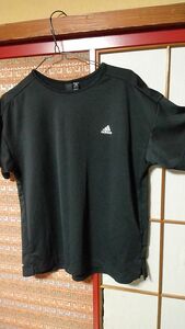 アディダス　Tシャツ(レディース＝Mサイズ)