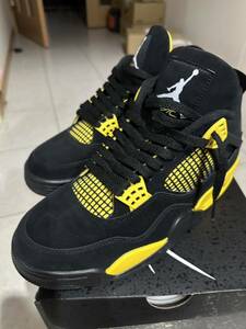 AIR JORDAN 4 RETRO "THUNDER"（2023） DH6927-017 （ブラック/ツアーイエロー）