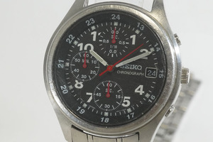 1円~【16】SEIKO／セイコー　V657-7110　CHROGRAPH／クロノグラフ　クオーツ　デイト　メンズ　黒色文字盤　腕時計