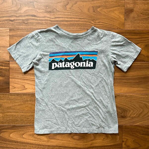 patagonia パタゴニア P-6 ロゴ キッズ Tシャツ Sサイズ