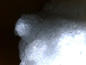 国産鉱物　岡山県　布賀　五水灰硼石　ペンタハイドロボライト　綿アメの様な結晶　レア　定型外発送