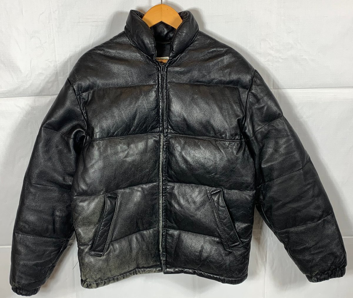 【美品】ショット レザー ダウンジャケット 黒 ブラック 38サイズ 肉厚 【美品】ショット レザー ダウンジャケット 黒 ブラック 38サイズ 肉厚