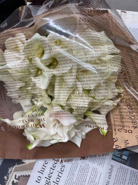 生花カラー花束大人な感じ