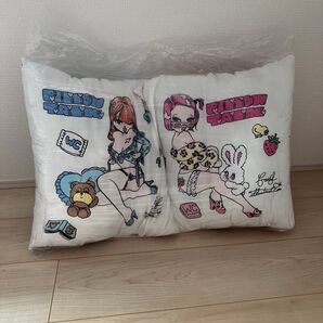 foxy illustrations ×wc クッション 2個