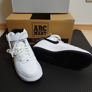 新品ナイキ AIR FORCE 白×黒