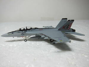 1/200 ホーガン M-シリーズ F/A-18F スーパーホーネット VFA-211 ファイティング・チェックメイツ AB100 CAGバード 2006年 （ハイビジ） 