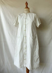 1910's 1920's France Vintage linen Work blouse One-piece 10s 20s French Vintage milk glass button 