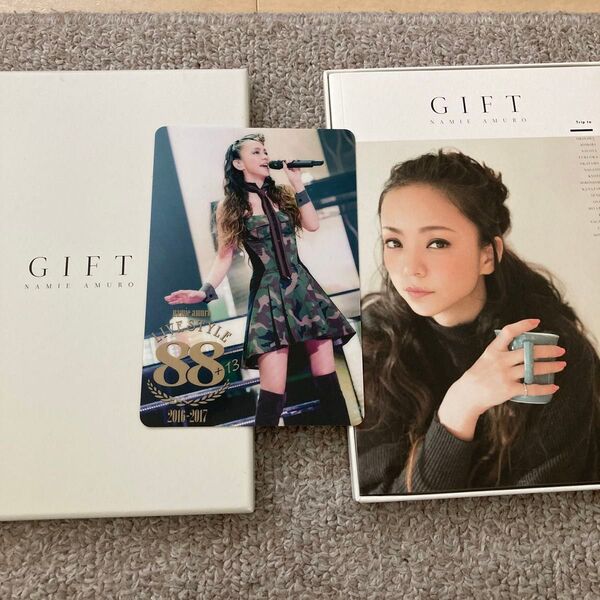 安室奈美恵 GIFT ギフト 写真集 LIVESTYLE 2016-2017 88 カモフラ 迷彩
