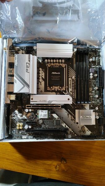 ASRock B760M Pro RS/D4 WiFi 1700 マザーボード ドスパラ