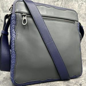 超希少/入手困難◎BOTTEGA VENETA ボッテガヴェネタ イントレチャート レザー ショルダーバッグ クロスボディ 斜め掛け ビジネス メンズ