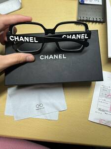 CHANEL メガネ　ロゴ　ブラック　シャネル