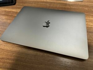 MacBook Pro 2018 Core i7/16GB/256GB