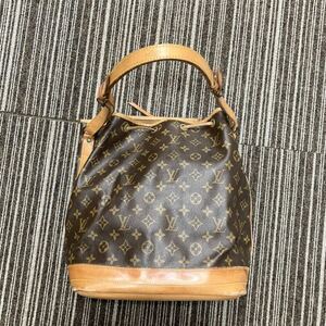 ☆1円☆LOUIS VUITTON ルイヴィトン モノグラム ノエ M42224 ショルダーバッグ 巾着型 トートバッグ シリアル883FCブラウン 茶色