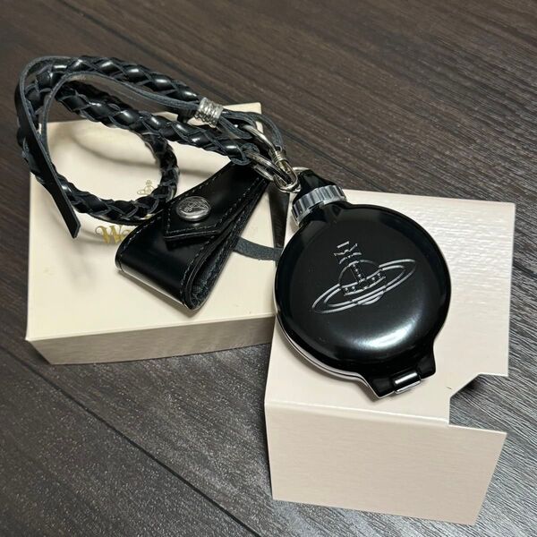 Vivienne Westwood ヴィヴィアンウエストウッド 携帯灰皿(黒)