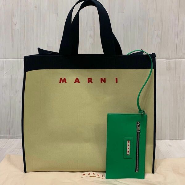 美品 MARNI マルニ ショッピングバッグ トートバッグ 手提げバッグ ジャガード ロゴ SHMQ0034A0 P4547