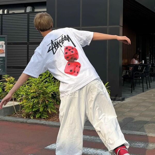 stussy 【新品】Tシャツ　フラワー