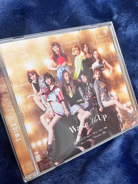 TWICE Wake Me Up CD
