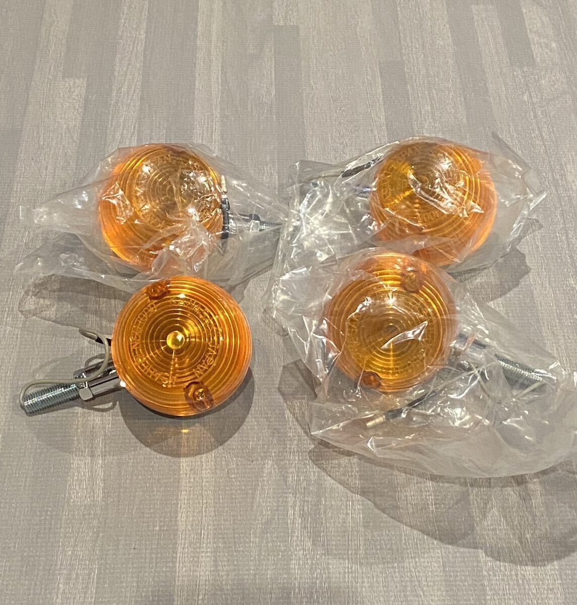 カワサキW1、W1S、500SS ウィンカーセット 純正 新品 未使用 カワサキW1、W1S、500SS ウィンカーセット純正新品未使用