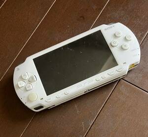 SONY PSP 1000 ホワイト 本体のみ　ジャンク品　送料無料