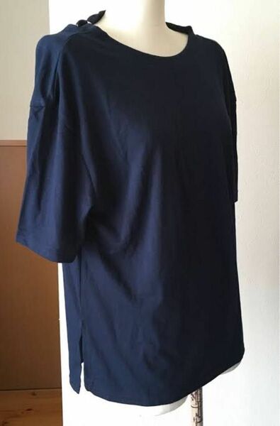 【本日まで値下げ中】バックドレープベルト付き　ネイビー　ゆったり　リラックスTシャツ 新品　未開封　未使用　990→770