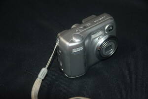 Nikon COOLPIX 2200 コンパクトデジタルカメラ 小型デジカメ/ニコン 動作品　　　　　（７）