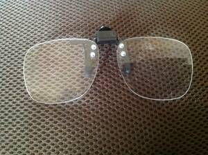 新品 1.8老眼鏡 拡大鏡 クリップ 付 跳ね上げ メガネ上 挟み込み 1 梱包有り