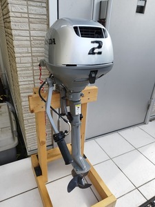 10回程度使用 美品　ホンダ 2馬力　船外機　BF2DH　本田　HONDA