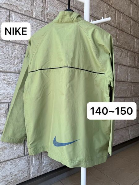 【美品 NIKE】ナイロンジャケット モスグリーン キッズM 140～150サイズ 定価¥3990