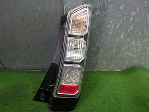  selling out DBA-JF1 N-BOX JF2 Ichiko D105 LED right tail lamp 06-05-28-604 B2-R7-1As Lee a-ru Nagano 