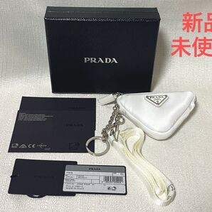 追加大幅再々お値下げ【新品】PRADAプラダ ストラップ付きミニポーチ