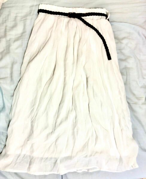 レディースMサイズ　白　ロングスカート