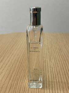 ☆725 HERMES エルメス 李氏の庭 オードトワレ LE JARDIN DE MONSIEUR LI 15ml 残量7割ほど 画像をお確かめください 布ケース付き