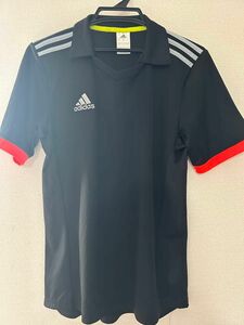 アディダス　スポーツウェア　Tシャツ　メンズ　M ポリエステル　襟付き　半袖でシャツ