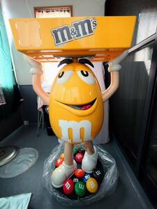 M&M's M and M z character shop front .. goods 