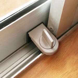 【vaps_2】窓ガラス用 窓ガード 単品1個 ウインドロック 補助錠 サッシ 防犯 送込