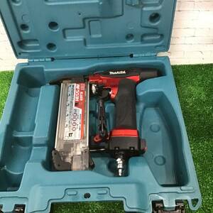 【中古品】★マキタ(makita) 高圧フィニッシュネイラ AF551H