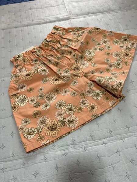 ユニクロ ショートパンツ 花柄 ポールジョー 120