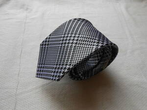 E103 new goods COMME CA ISM Comme Ca silver gami check pattern pattern wonderful thick necktie 