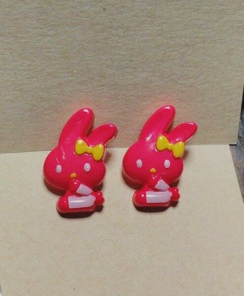 当時物昭和レトロ☆おしゃぶりうさぎボタン☆2個セット