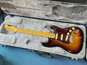 Fender USA/フェンダー ストラトキャスター American Professional II Stratocaster Maple 3-Color Sunburst 2022年製超美品♪