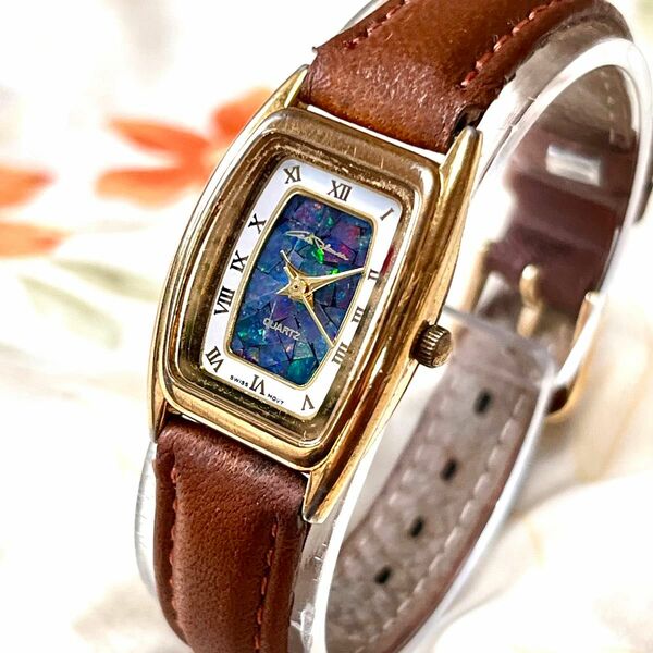 ☆輝くオパールが素敵なカサブランカレディース腕時計18KGP☆電池交換済