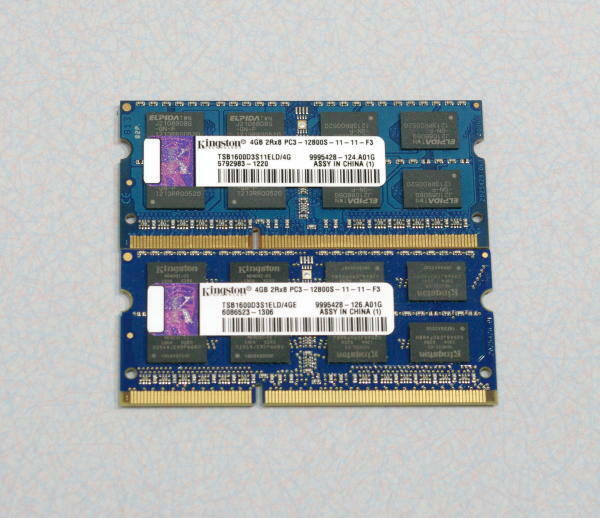 ☆Kingston　メモリー 4GB×2枚組/PC3-12800S[950]