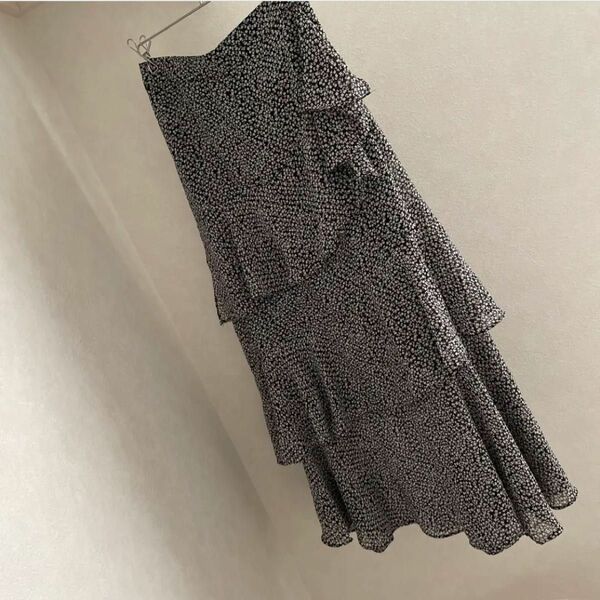 スカート 韓国ファッション 小花柄 黒
